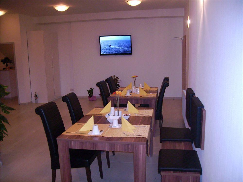 Hotel Bonn Voyage Екстер'єр фото