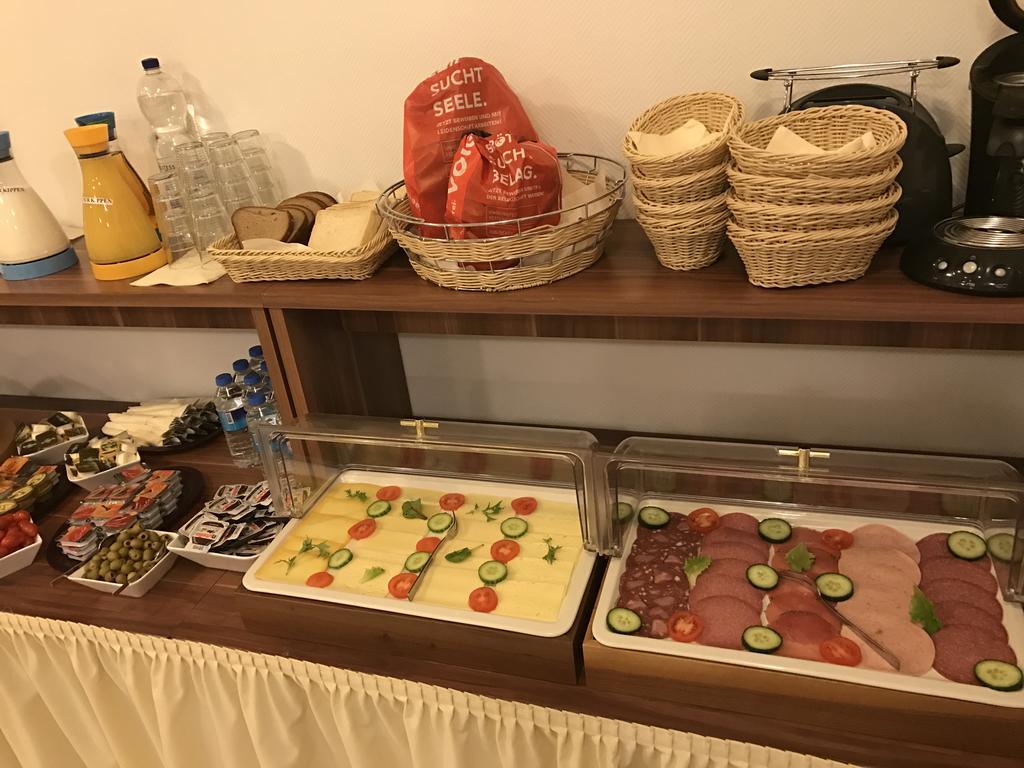 Hotel Bonn Voyage Екстер'єр фото