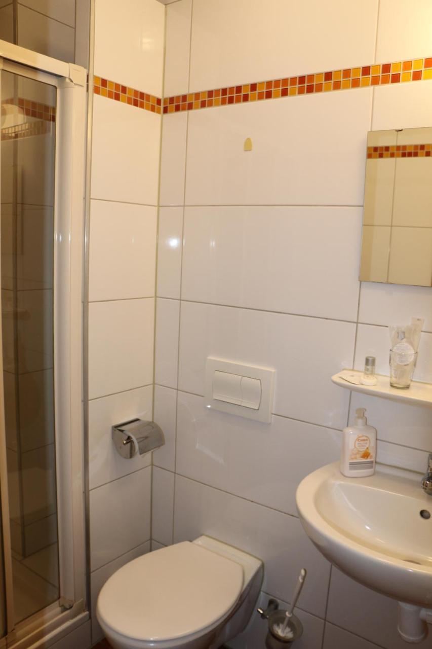 Hotel Bonn Voyage Екстер'єр фото
