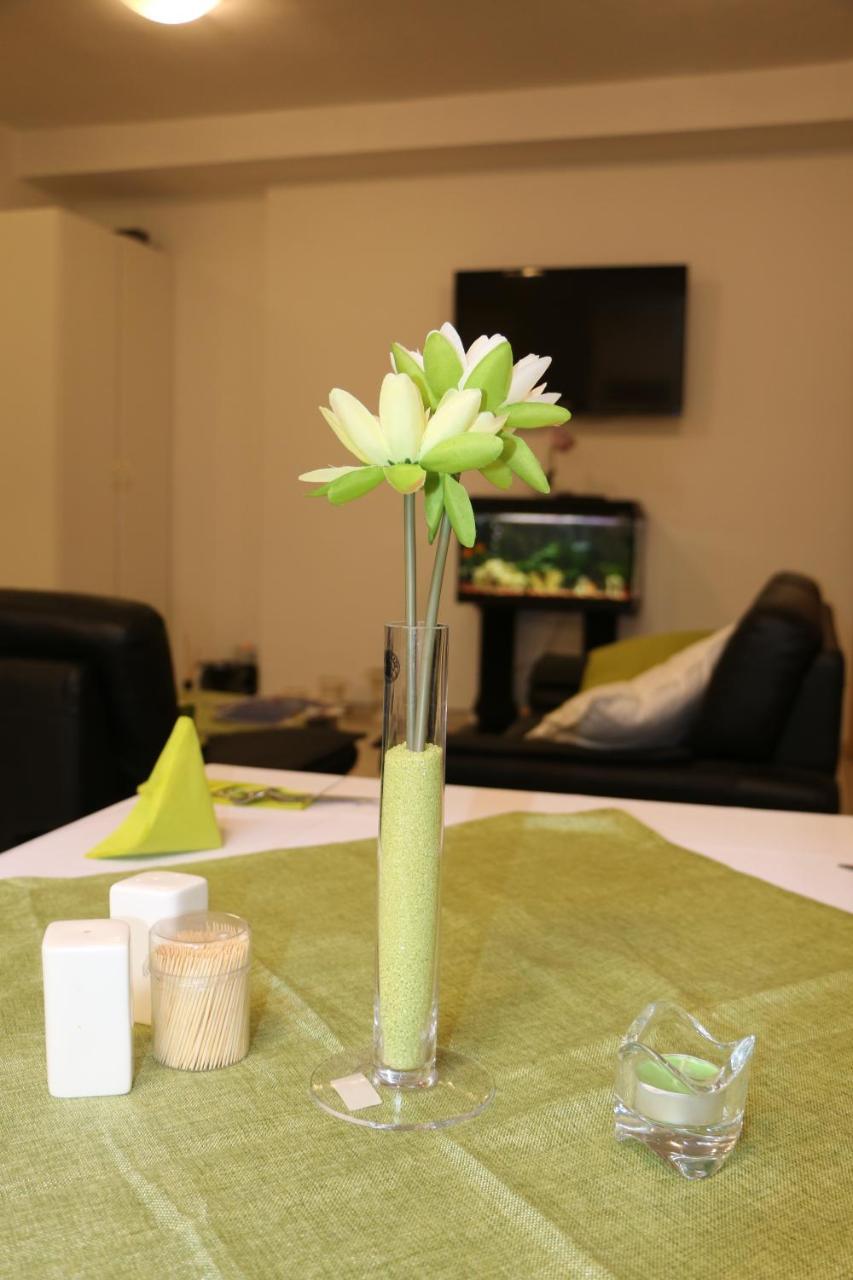 Hotel Bonn Voyage Екстер'єр фото